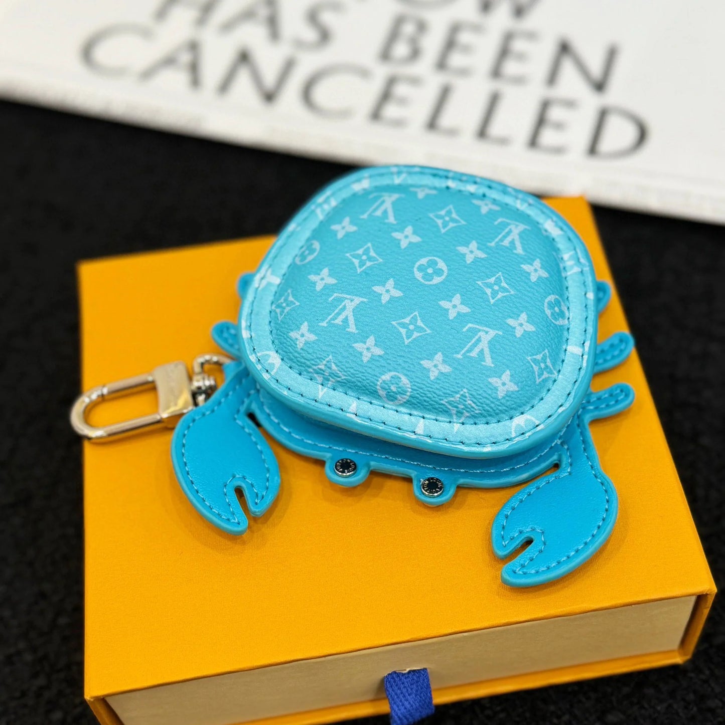LV KEY HOLDER