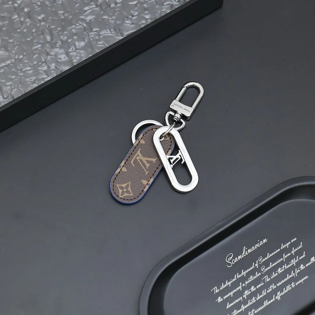 LV KEY HOLDER