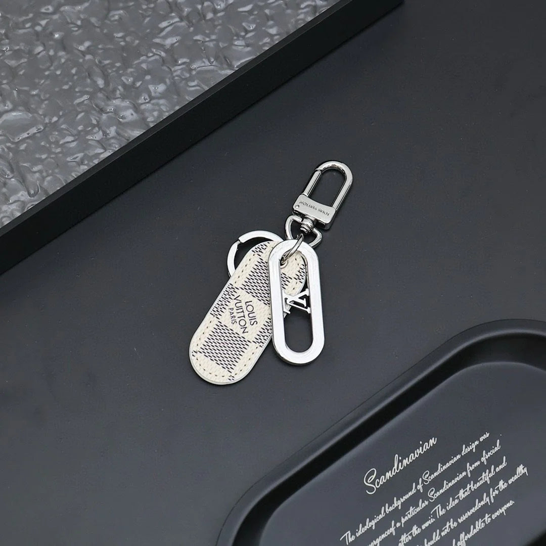 LV KEY HOLDER
