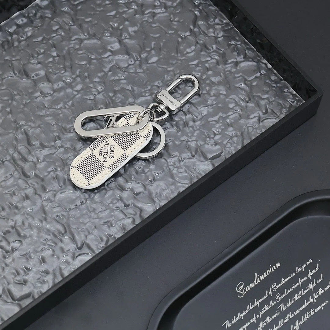 LV KEY HOLDER