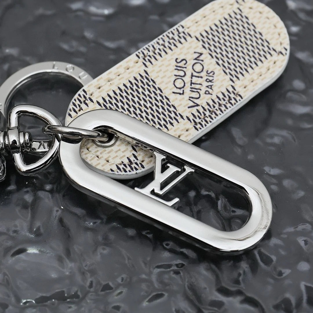 LV KEY HOLDER