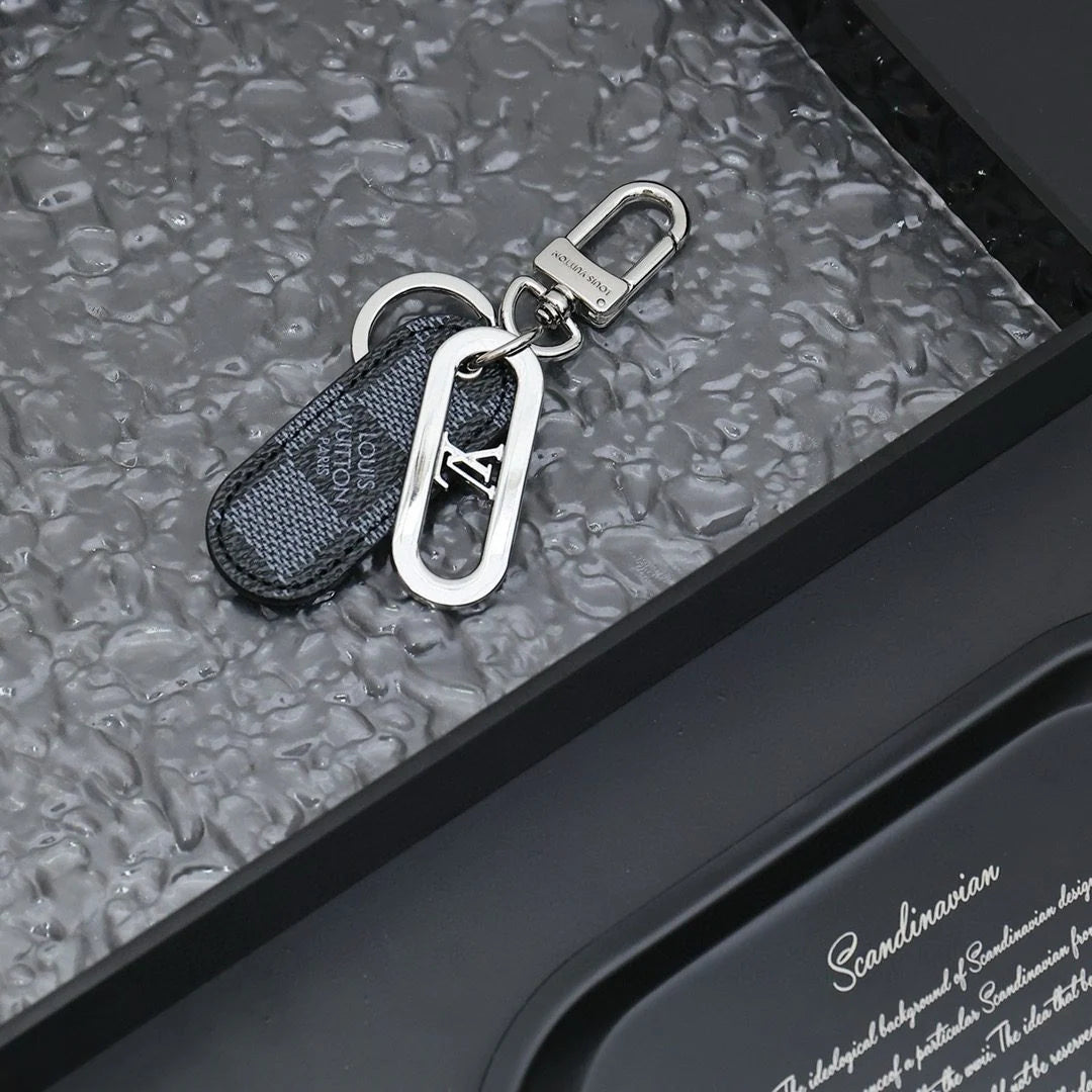 LV KEY HOLDER