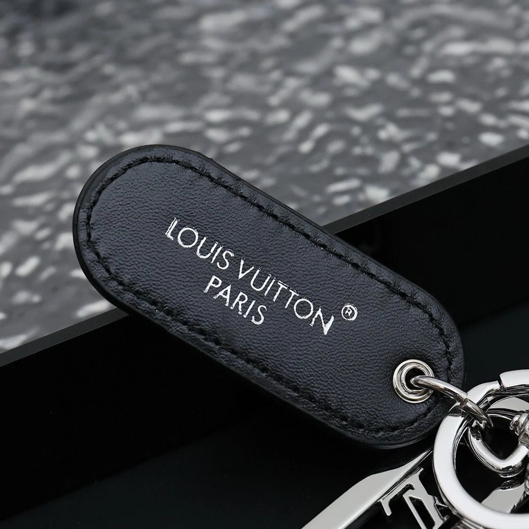 LV KEY HOLDER