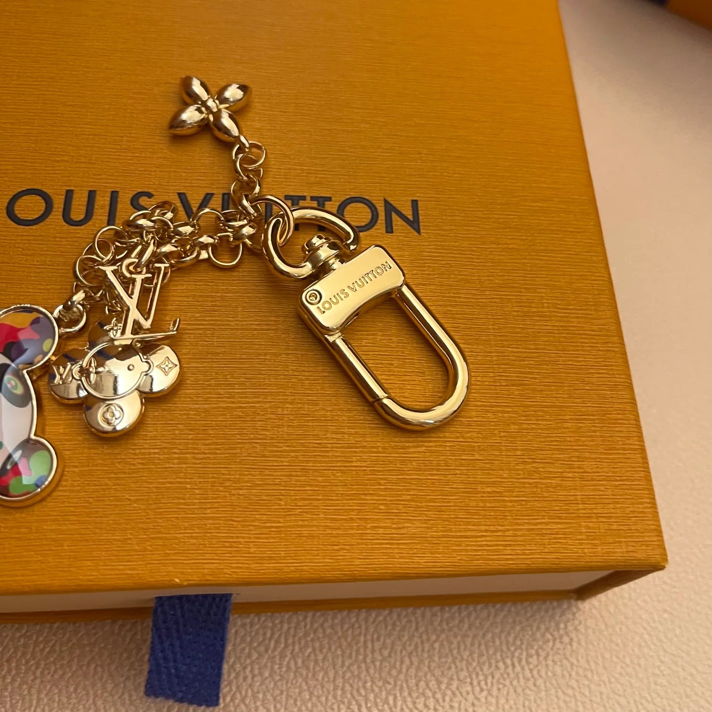 LV KEYCHAIN