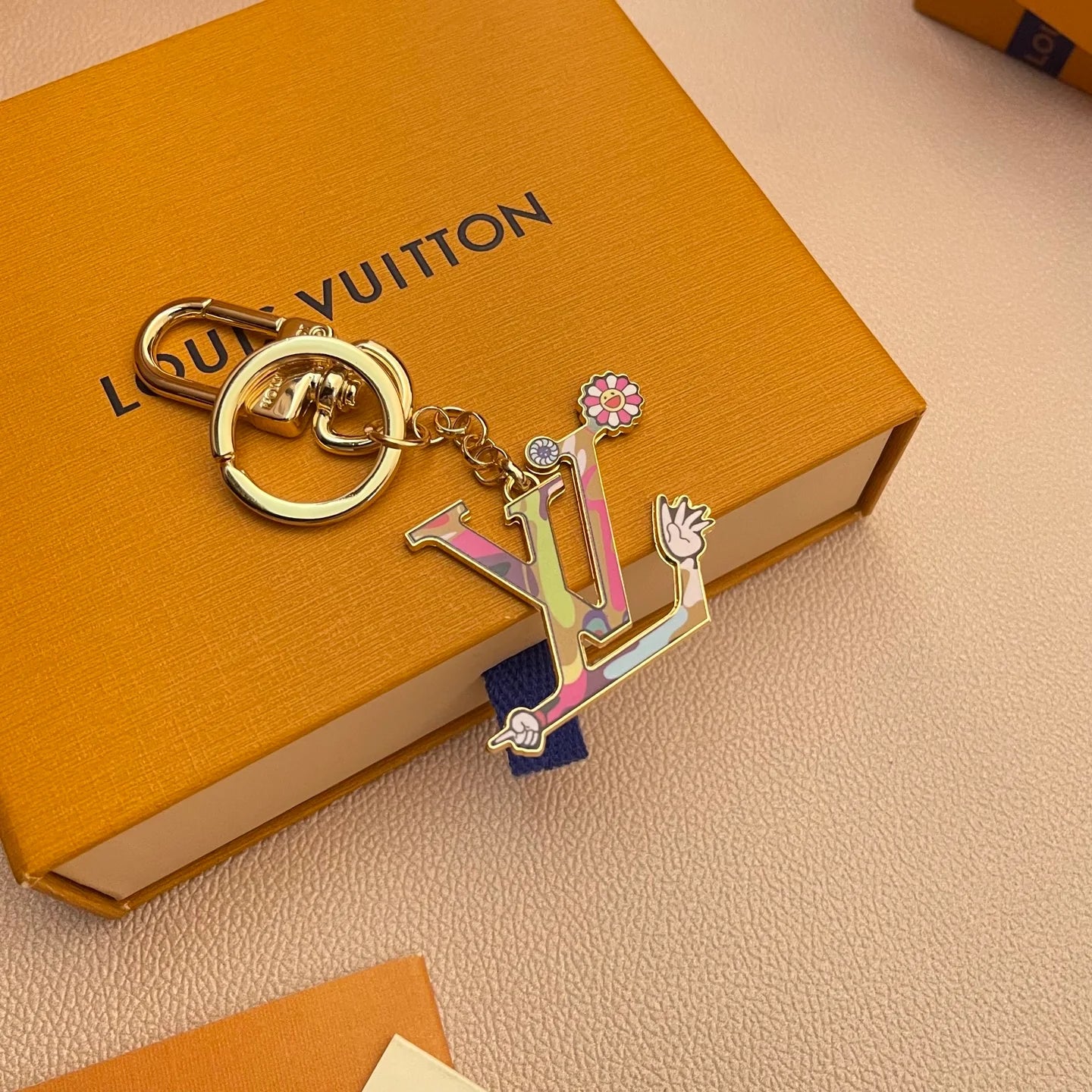 LV KEYCHAIN