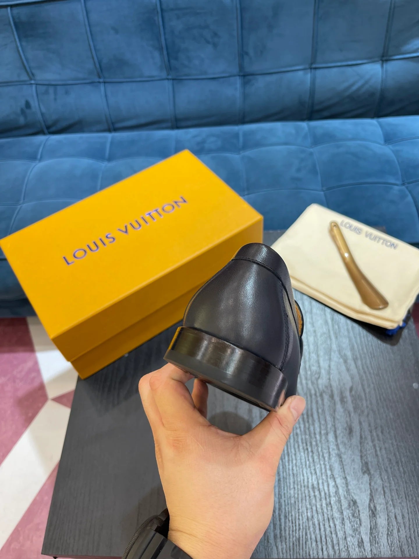 LV LOAFER