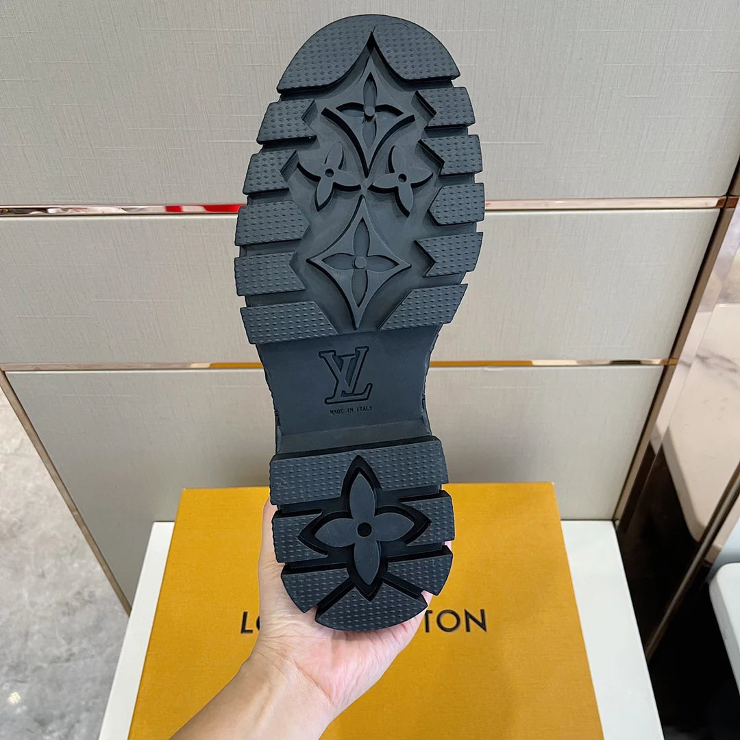 LV LOAFER