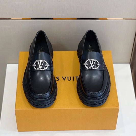 LV LOAFER