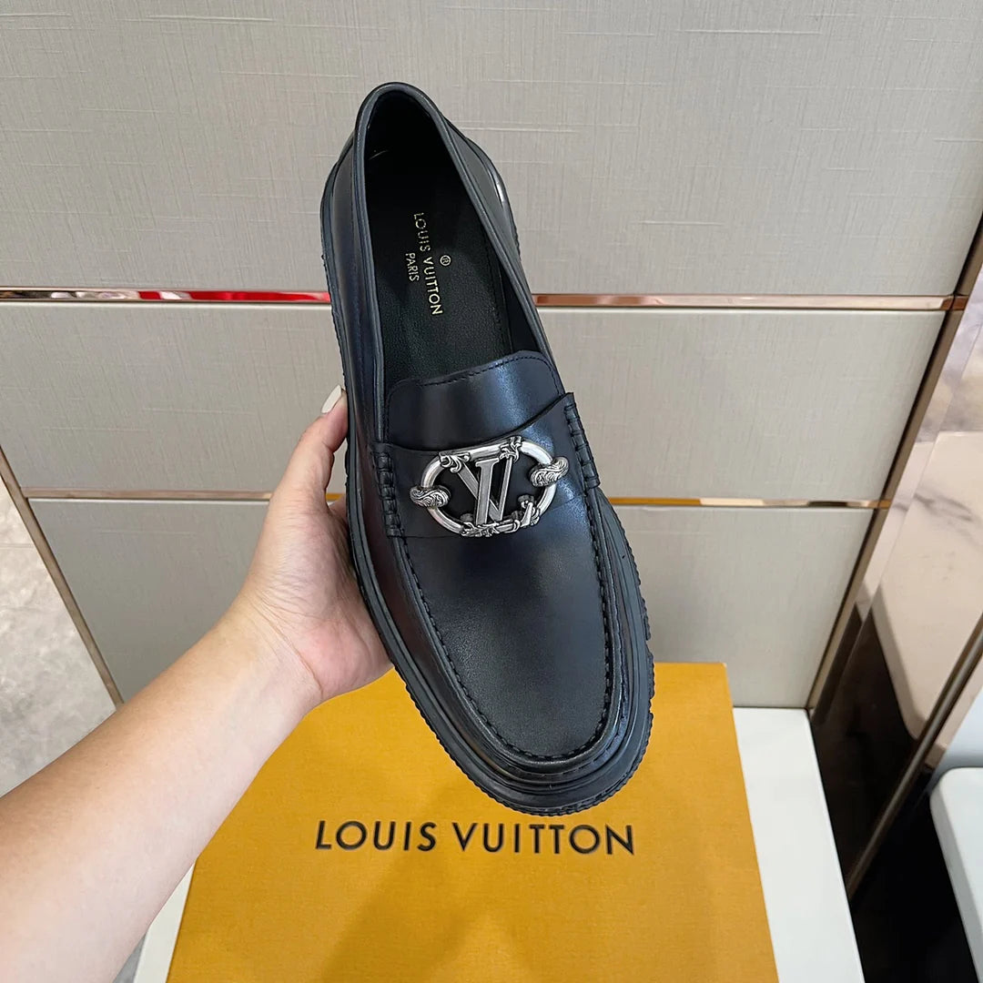 LV LOAFER