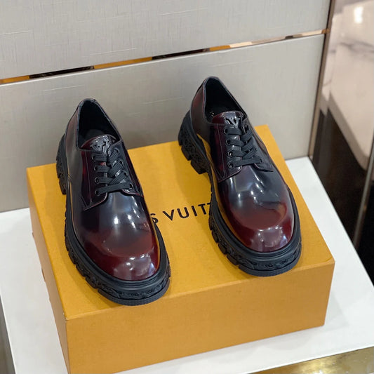 LV LOAFER