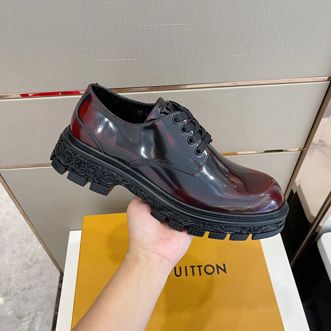LV LOAFER