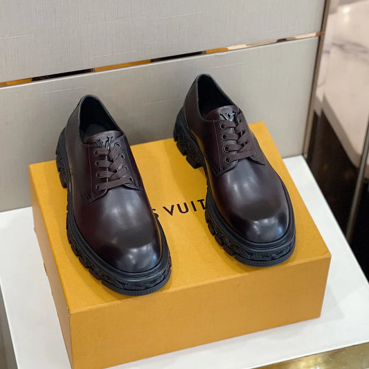 LV LOAFER