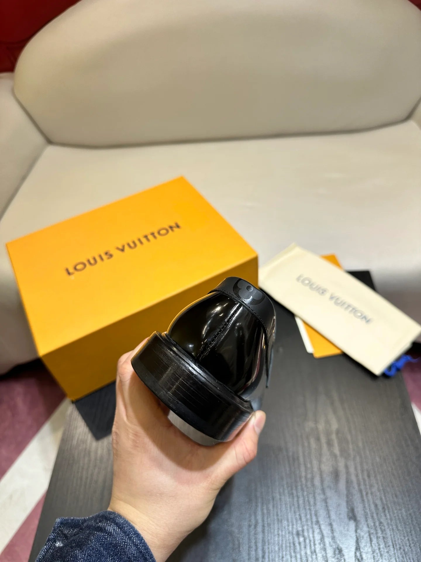 LV LOAFER