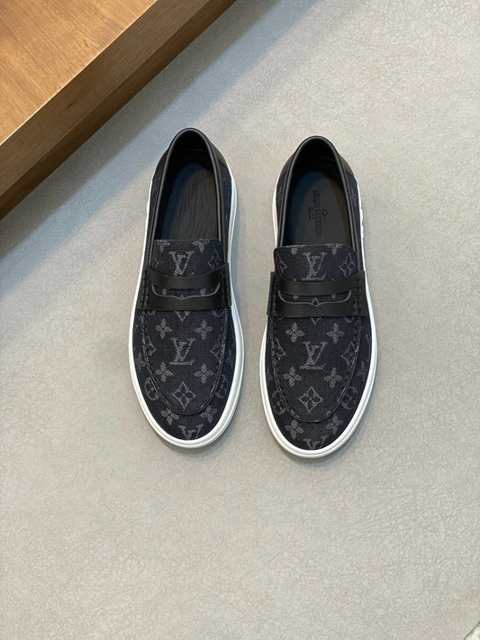 LV LOAFER
