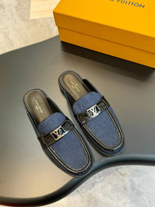 LV LOAFER