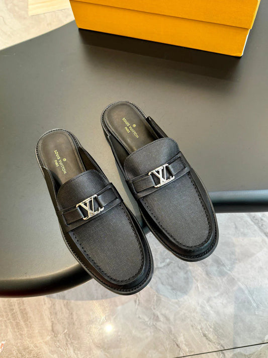LV LOAFER