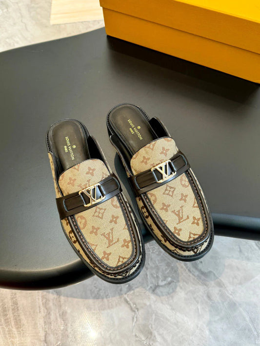 LV LOAFER