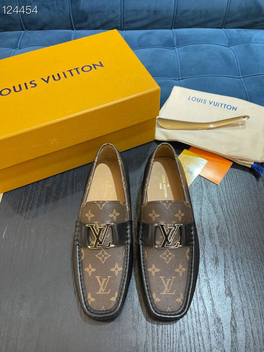 LV LOAFER