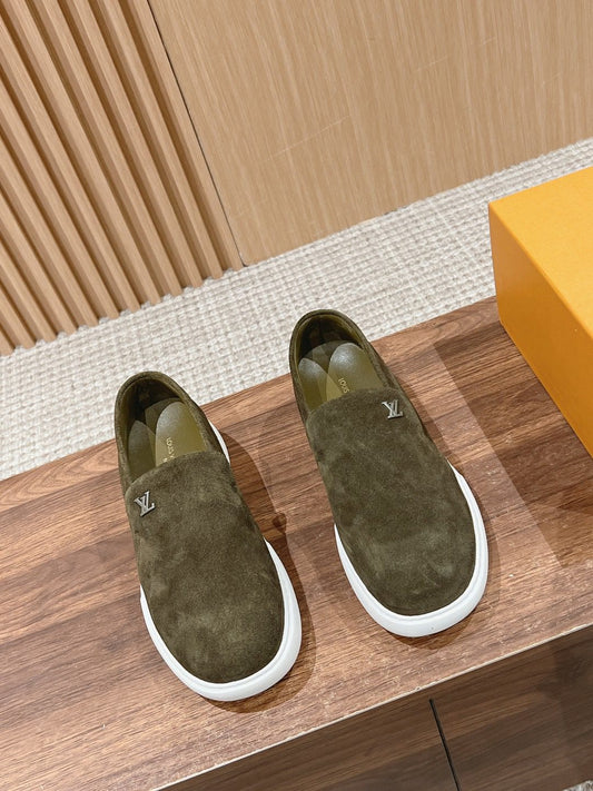 LV LOAFER
