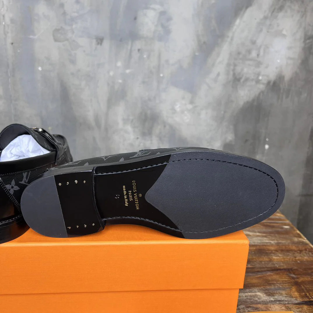 LV LOAFER