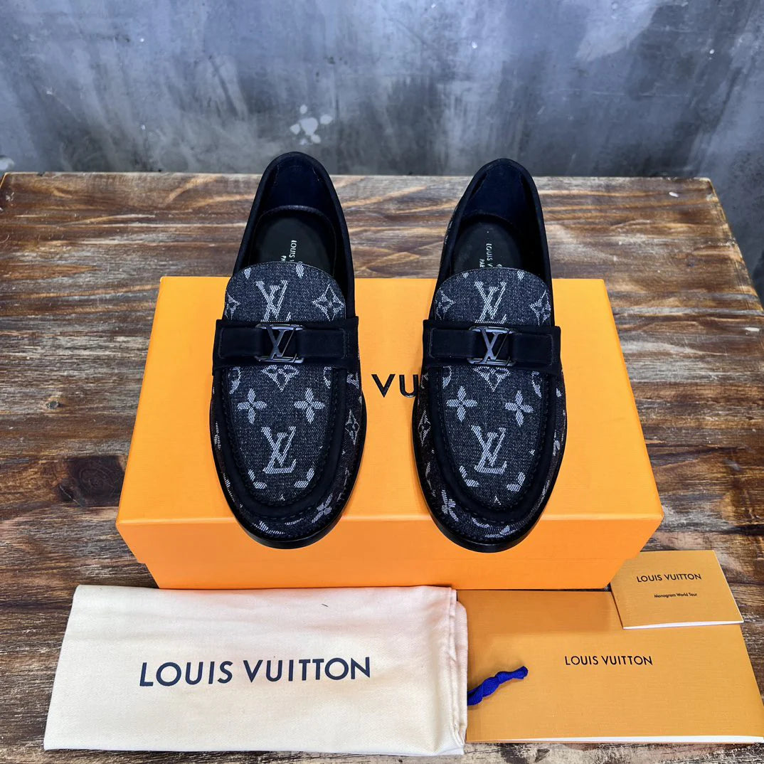 LV LOAFER