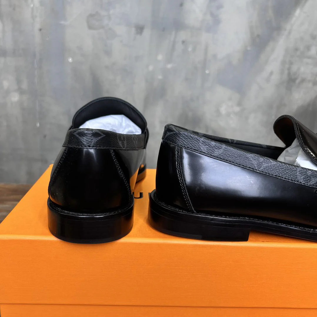 LV LOAFER