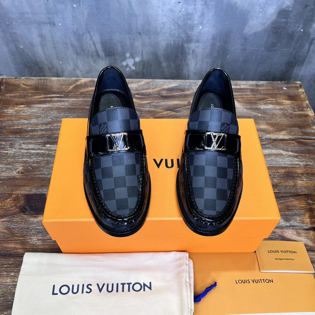 LV LOAFER