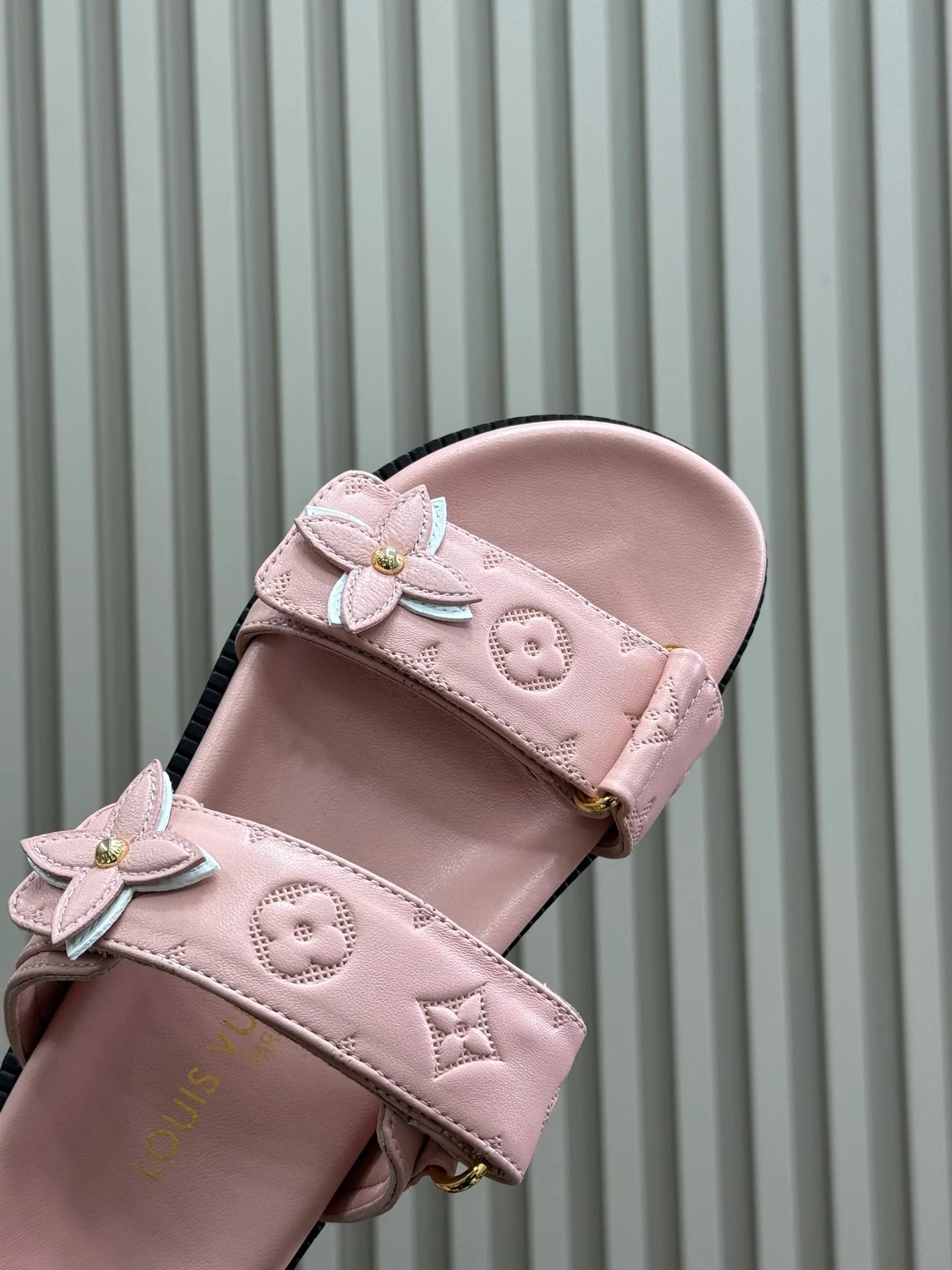 LV SANDAL