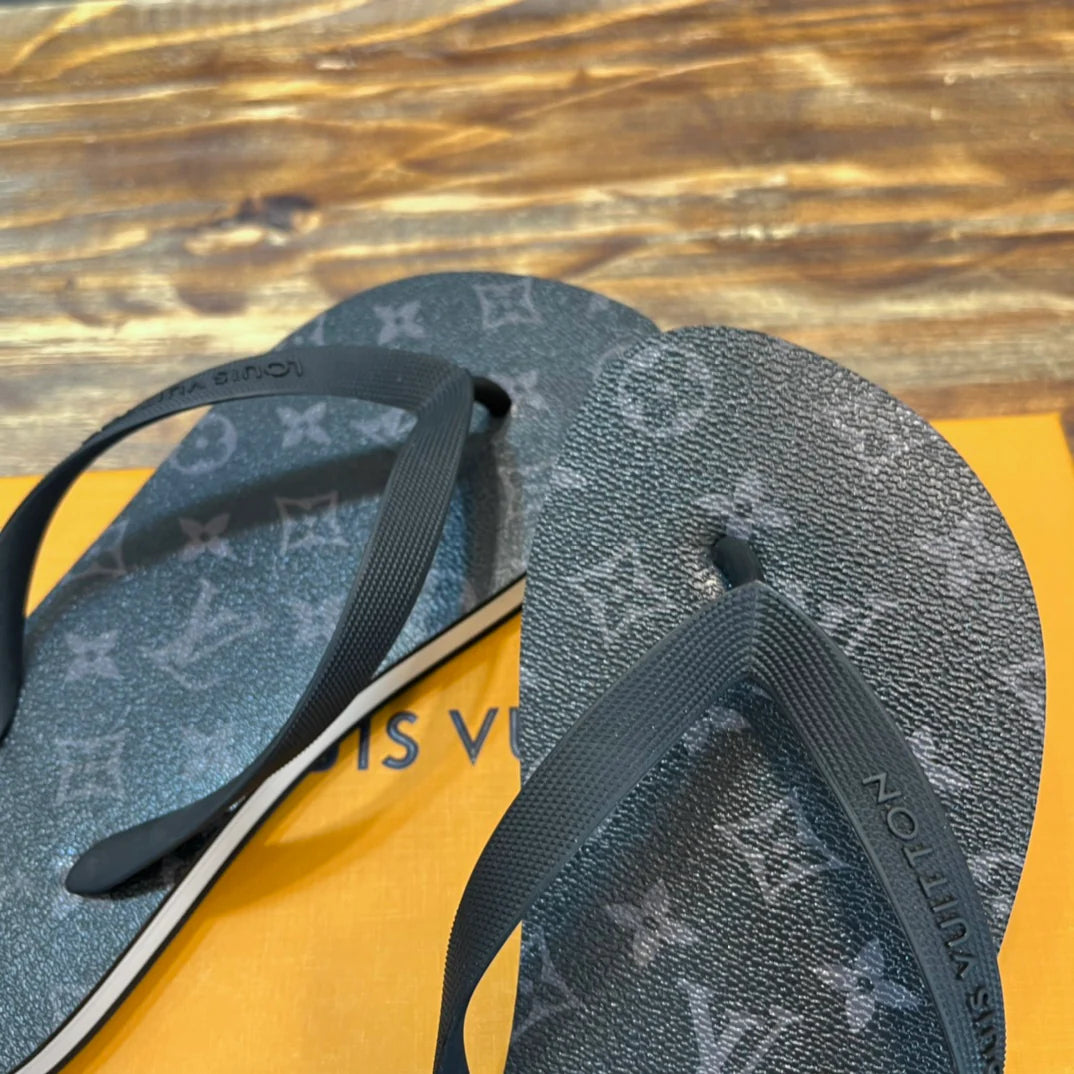 LV SANDAL
