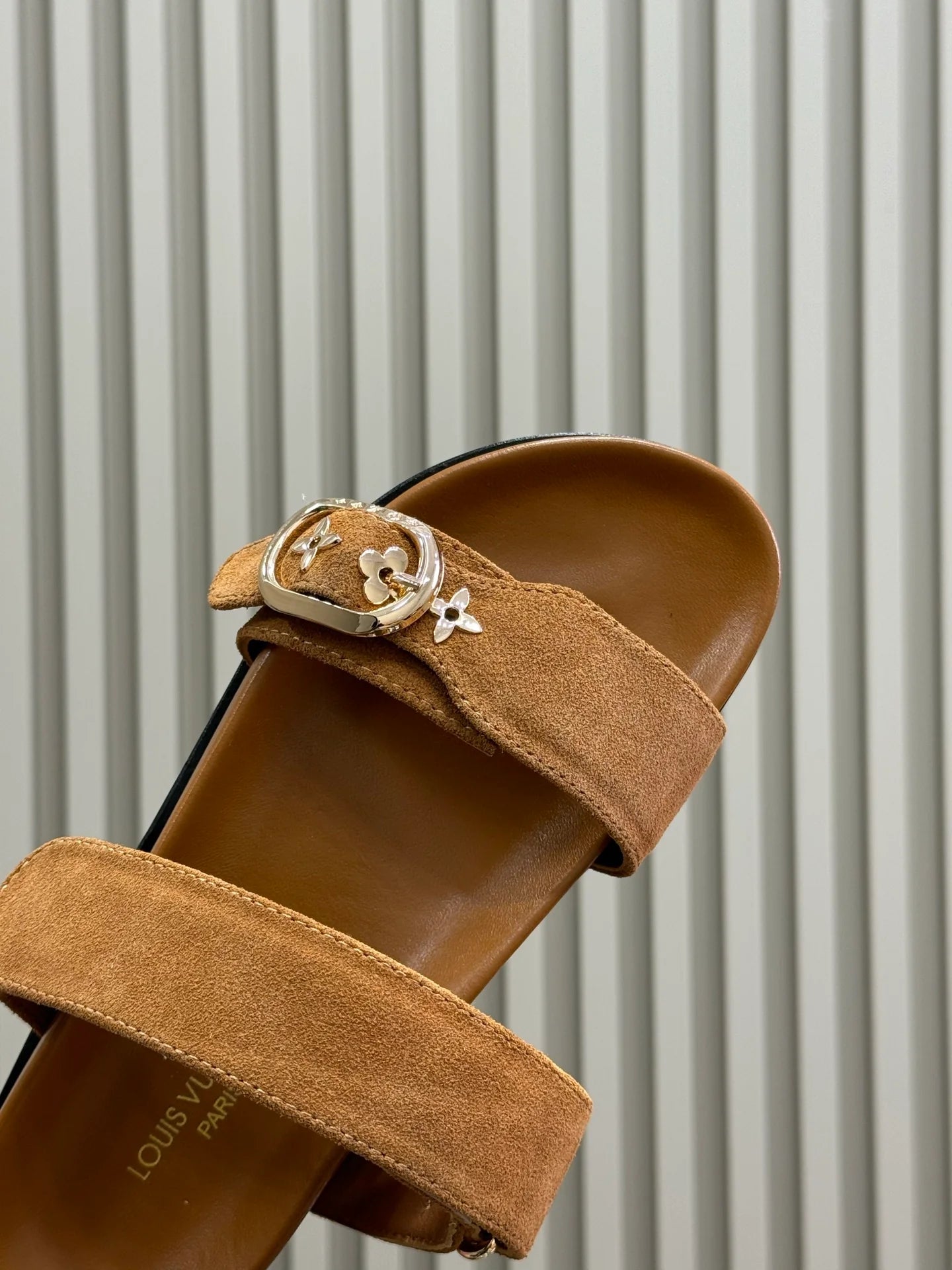 LV SANDAL