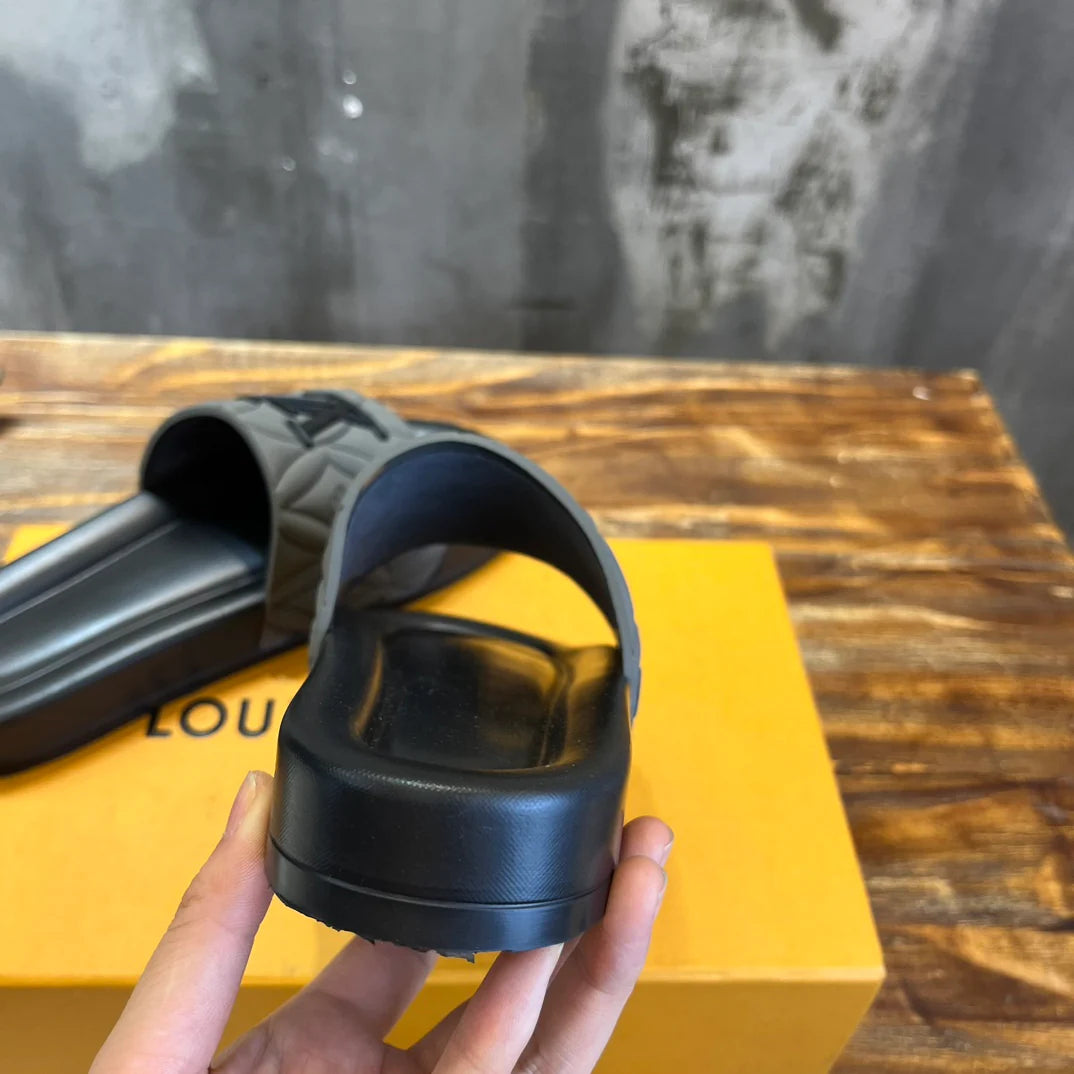 LV SANDAL