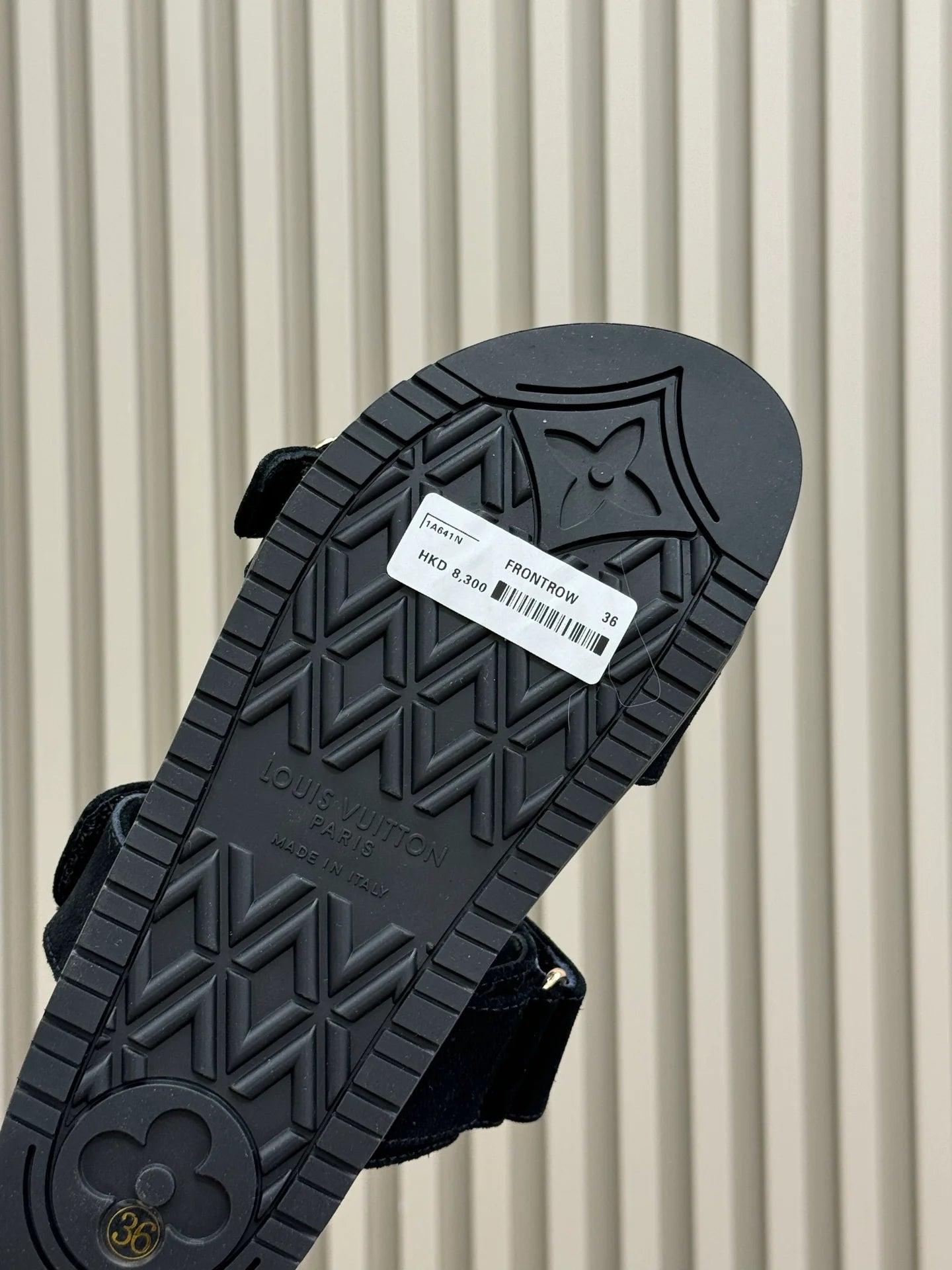 LV SANDAL