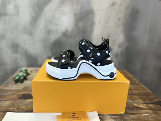 LV SANDAL