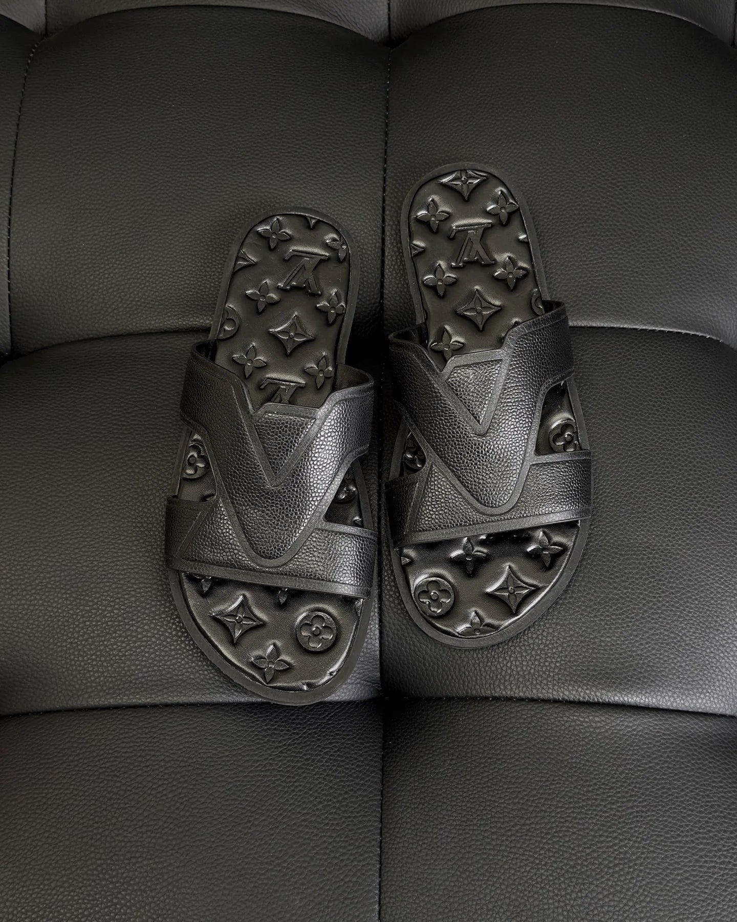 LV SANDAL