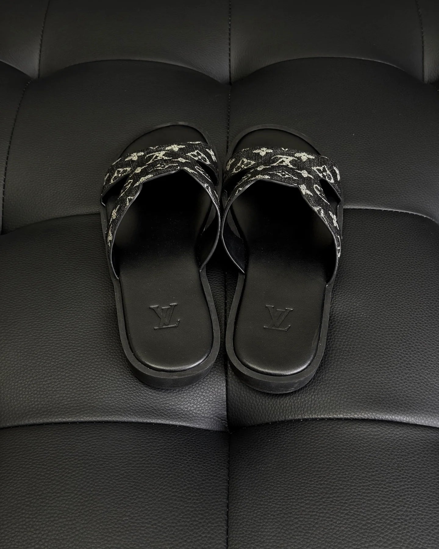 LV SANDAL