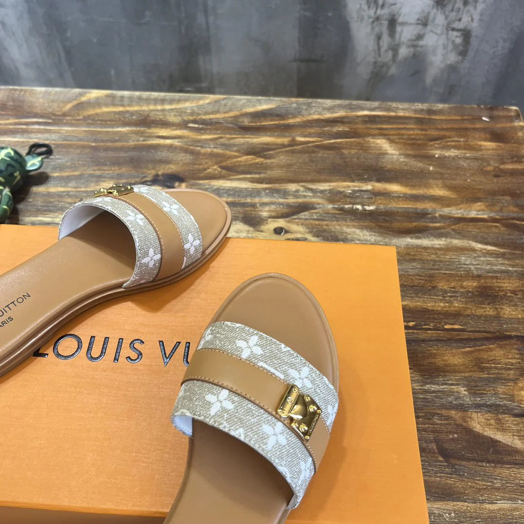 LV SANDAL