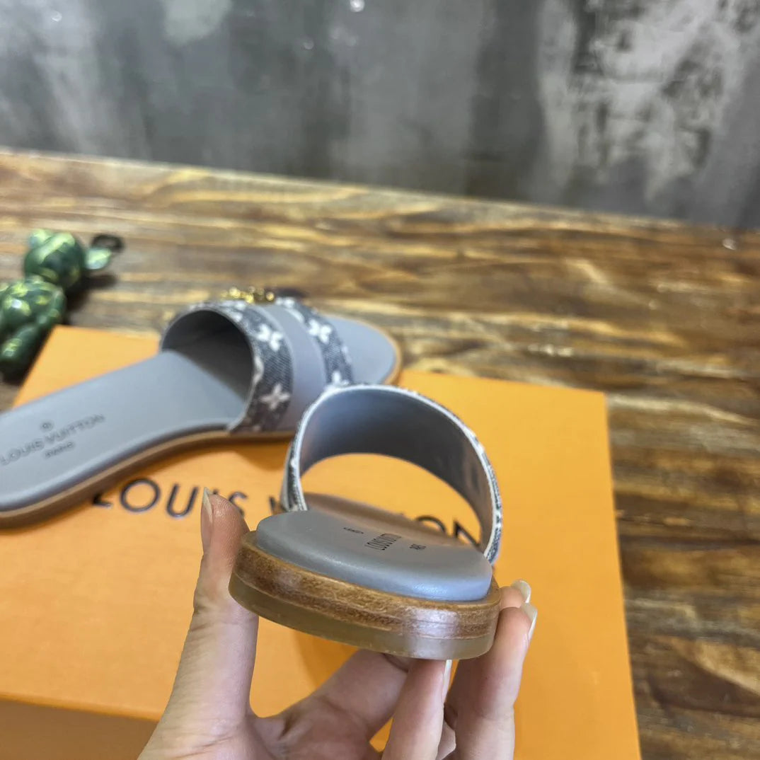 LV SANDAL