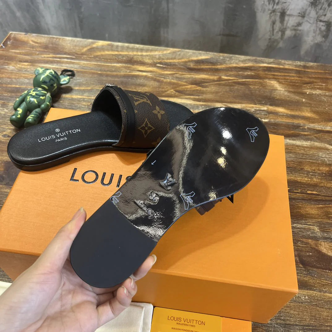 LV SANDAL