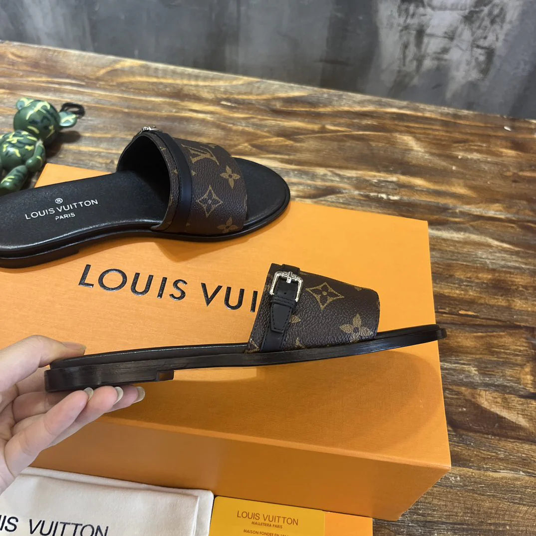 LV SANDAL