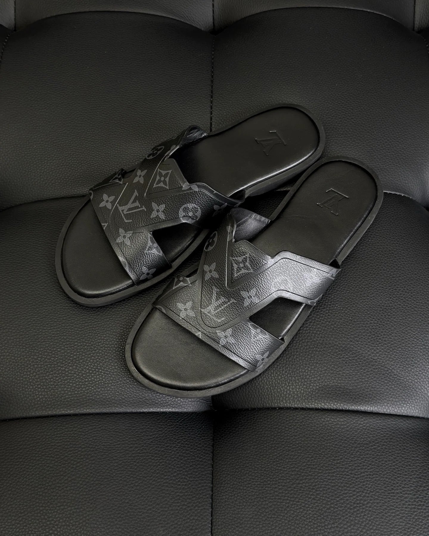 LV SANDAL