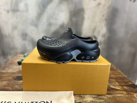 LV SANDAL