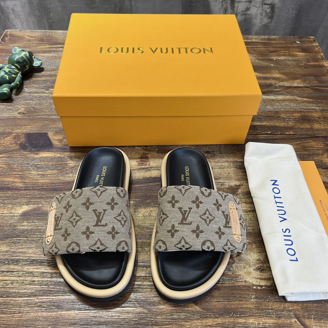 LV SANDAL