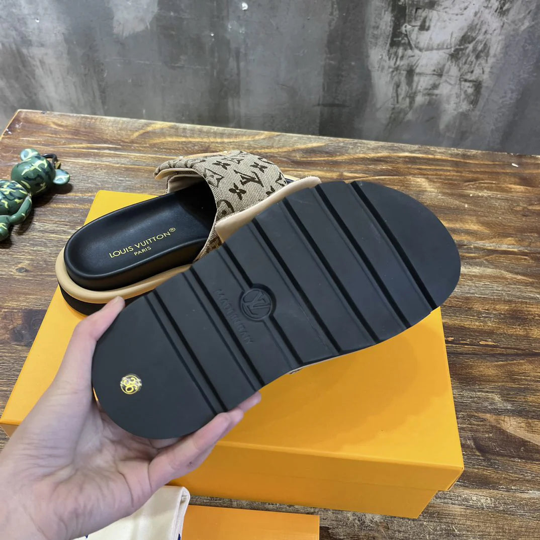 LV SANDAL
