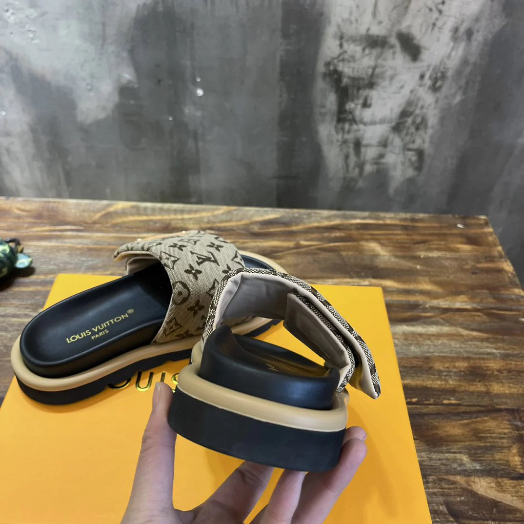 LV SANDAL