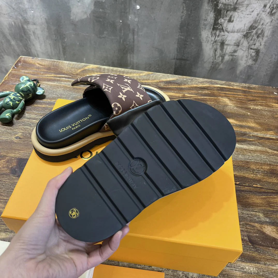 LV SANDAL