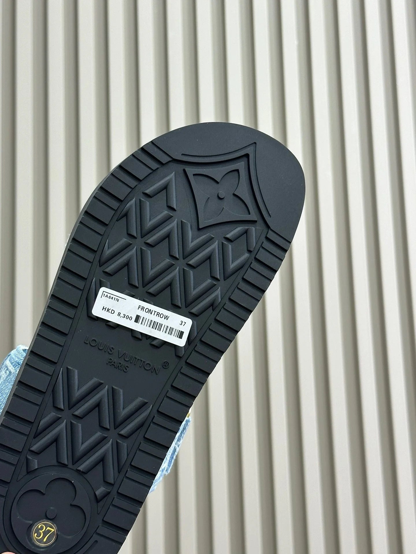 LV SANDAL