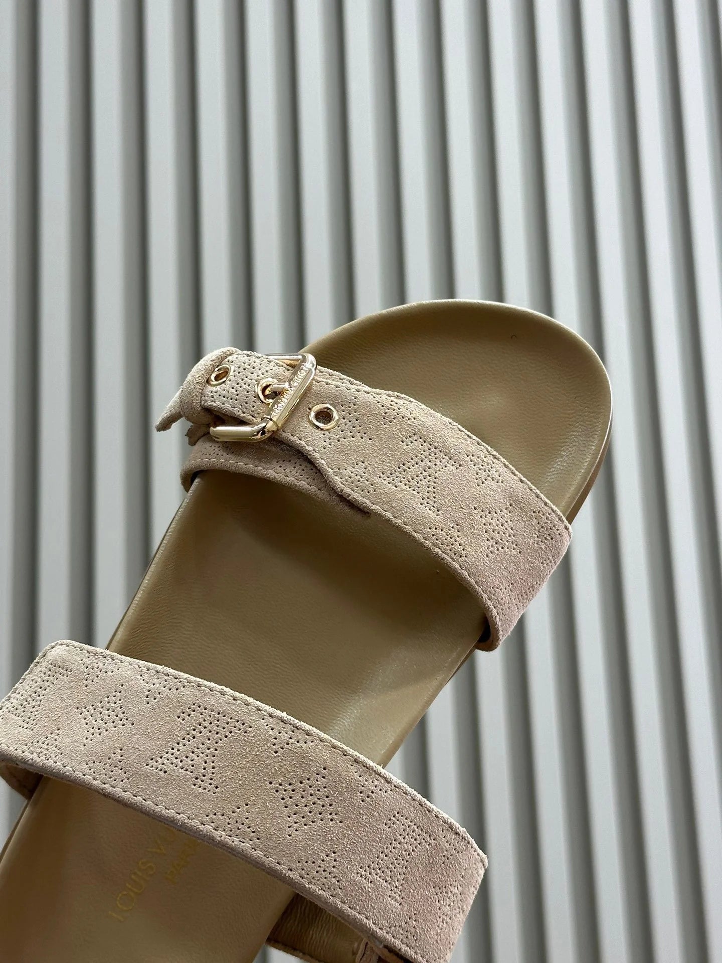 LV SANDAL
