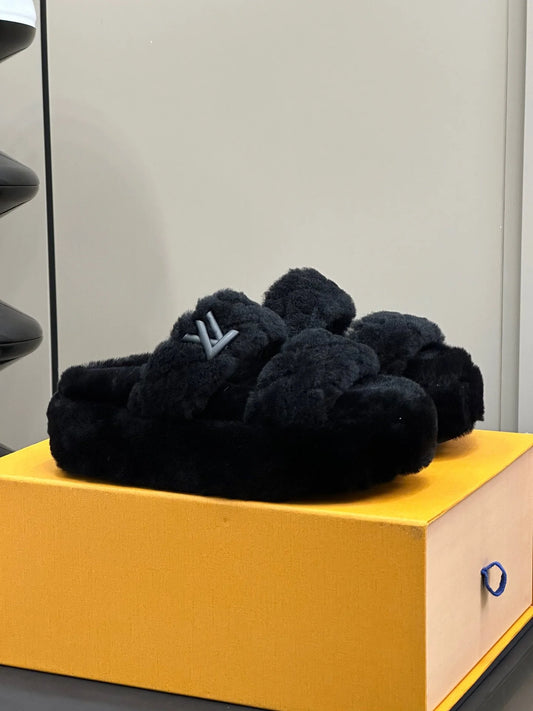LV SANDAL