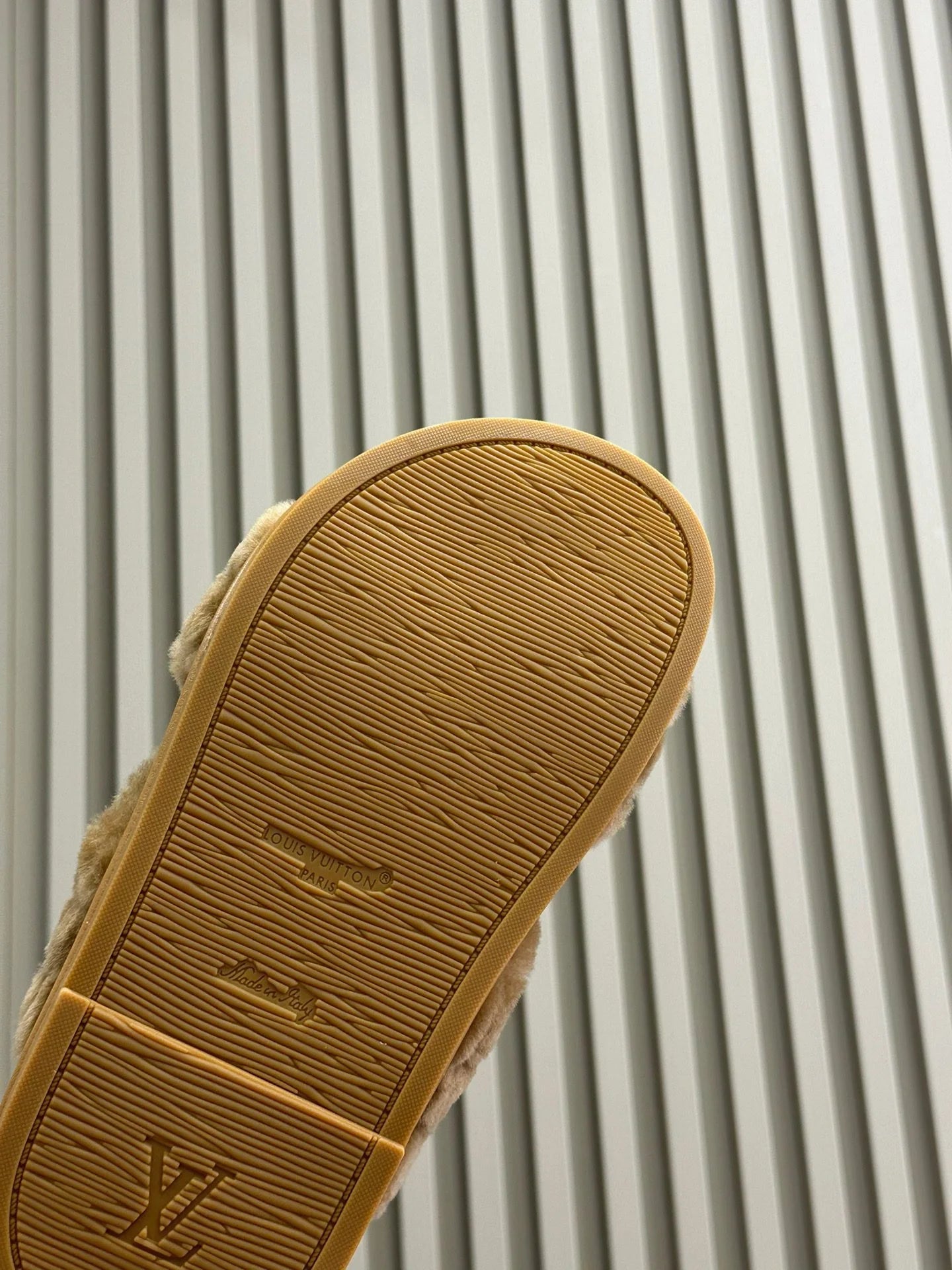 LV SANDAL