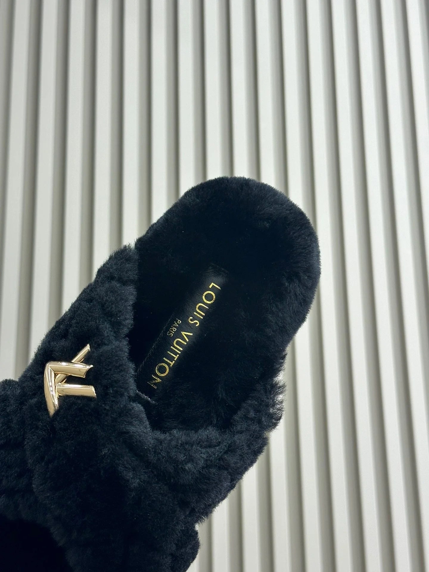 LV SANDAL